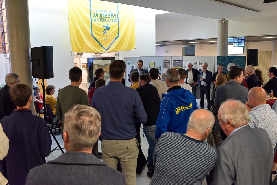 De vernissage lokte alvast veel volk naar ’t Gasthuis, waar de expo tot en met 24 april te bezoeken blijft.