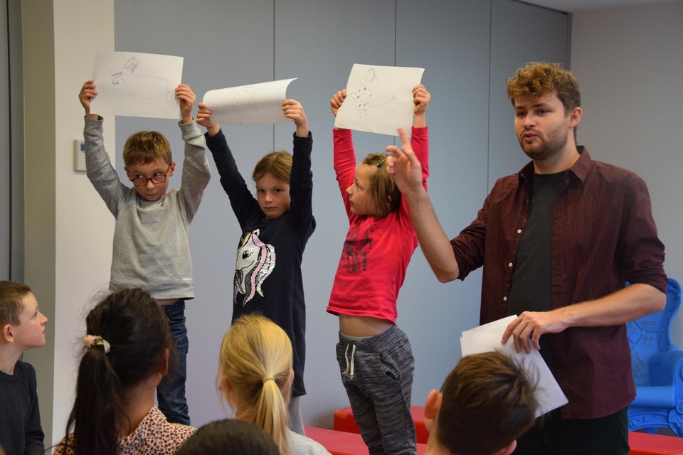 Pim Lammers liet intussen weten dat hij wegens de bedreigingen geen gedicht schrijft voor de Kinderboekenweek.