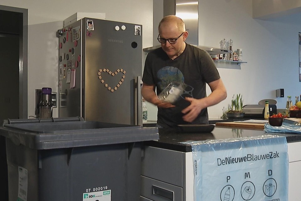 Schepen Tom Covens trapt de campagne af met een ludiek filmpje, met de hulp van zijn kinderen.