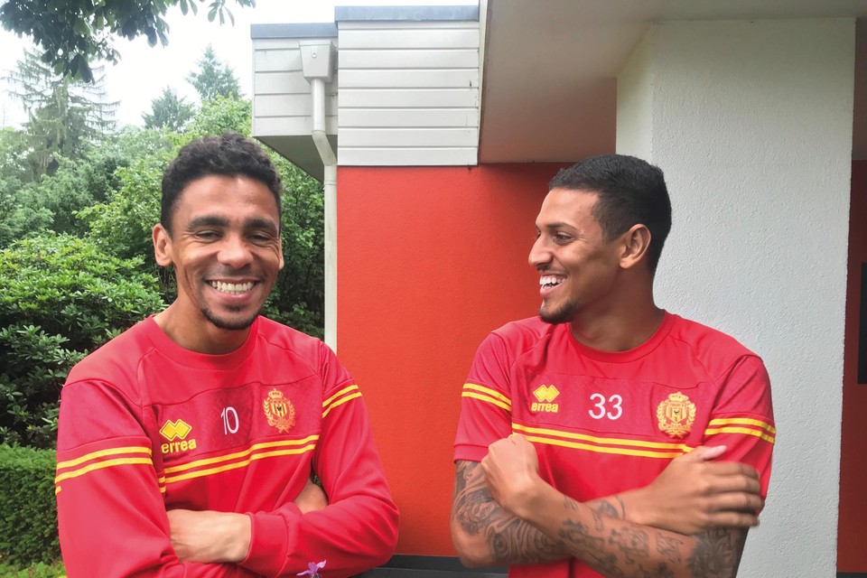 Igor De Camargo en Vinicius Souza.