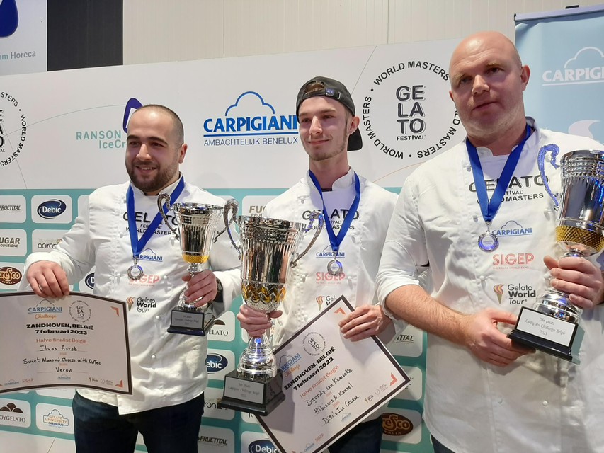 Djordy Van Kemseke (centraal) van Dito’s Ice-Cream uit Schilde is de Belgische kampioen, met links Ilyas Araab uit Antwerpen op de derde stek en rechts Tom Van den Berge uit Burst als tweede.