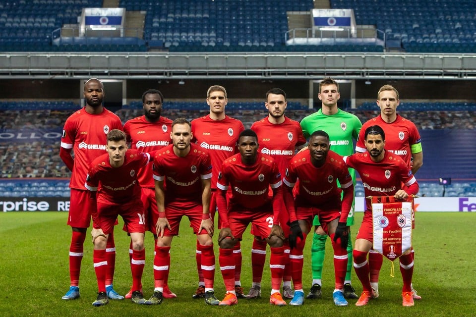 De ploeg die vorige week startte in Glasgow, toen ook al met véél afwezigen.