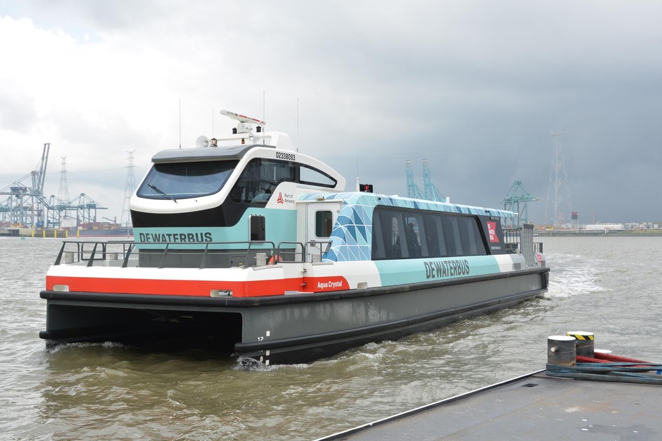 De Waterbus is met al meer dan een miljoen passagiers een populair vervoermiddel.