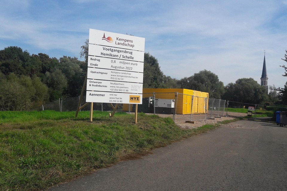 Aan de kant van Schelle zijn de voorbereidende werken al volop aan de gang.