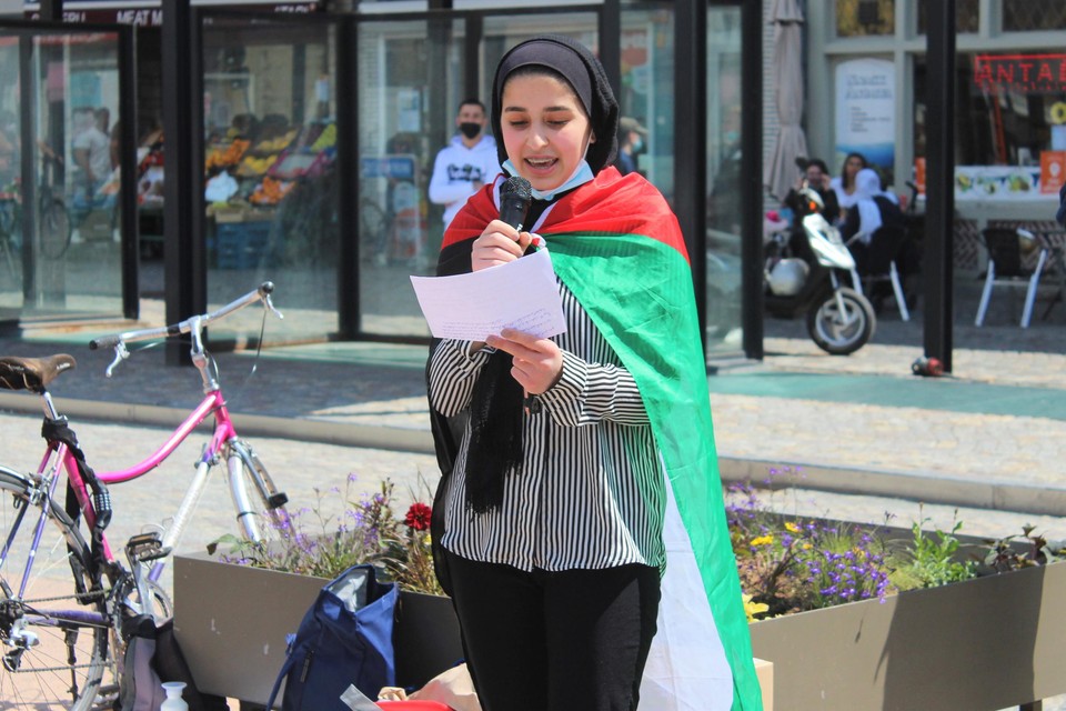 Drie Palestijnse zussen getuigden over hun leven in Gaza.