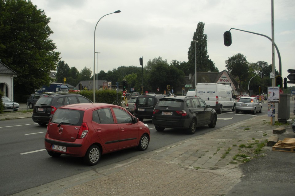 Grondverzakking op de Kontichsesteenweg.