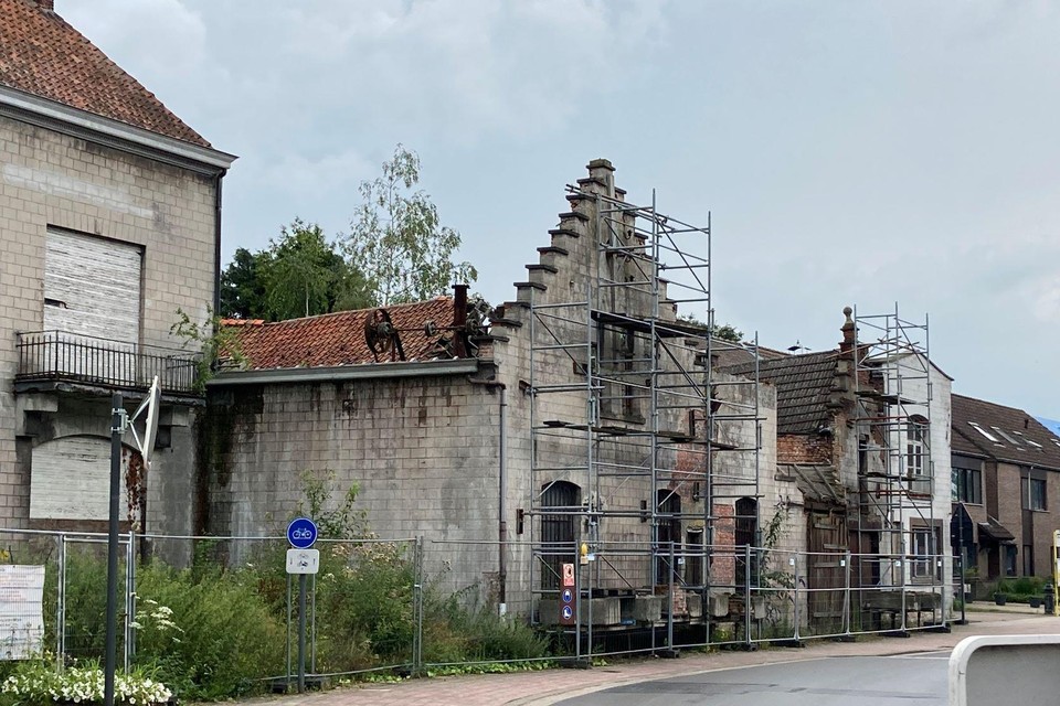 De oude tegelfabriek wordt een woonproject.