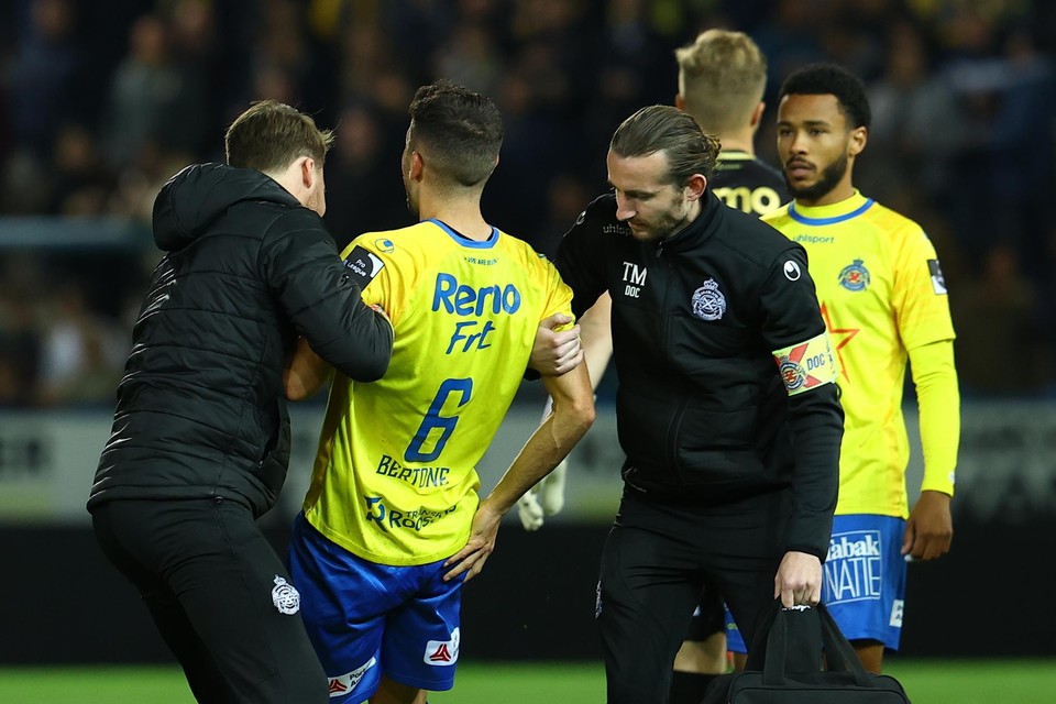 Leonardo Bertone moest tegen Lommel al vroeg het veld verlaten.