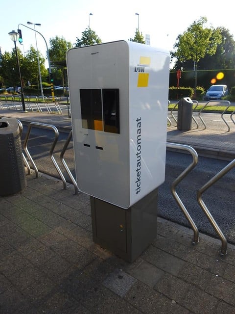 breken Mentor Aandringen De Lijn start dit najaar met smart-tickets en cashloze automaten | Gazet  van Antwerpen Mobile