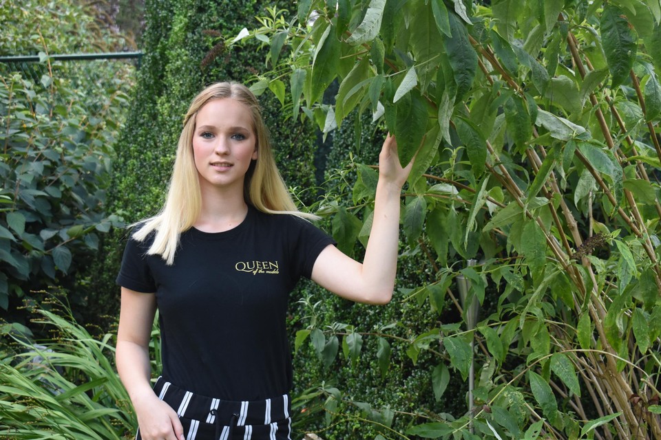 Amber Van Hove.