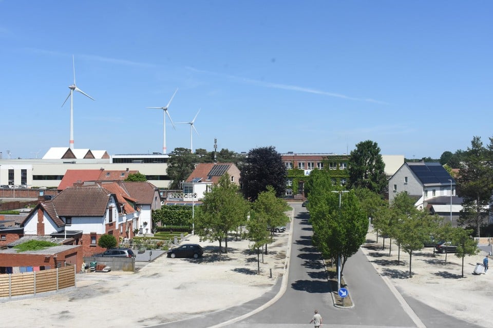 De vierde grotere turbine zou ook een impact hebben op de omgeving van de cité en het beschermde Casino Gompel.