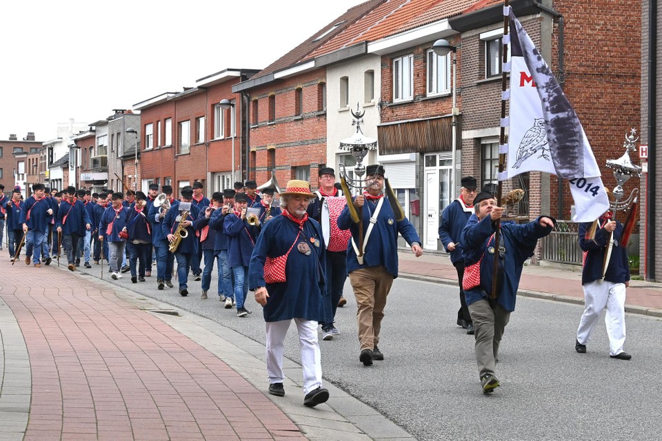 De Mezevangers op pad in de straten van Wijnegem. Een tafereel dat telkens begin oktober nu al 158 jaar te aanschouwen is. 
