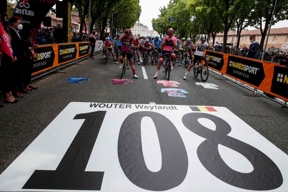 Het rugnummer 108, dat Wouter Weylandt droeg tijdens die fatale Giro, zal op 19 mei 2022 ongetwijfeld alomtegenwoordig zijn. 