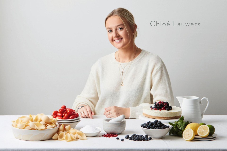 ‘Chloé kookt’ is het eerste kookboek van studente en foodblogger Chloé Lauwers.