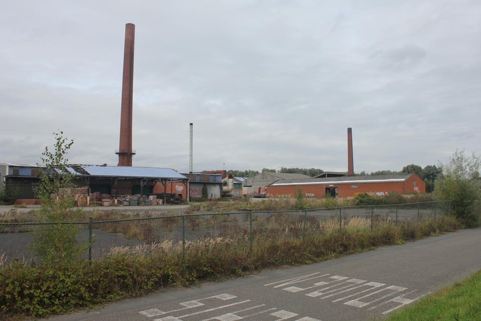 De gebouwen, in slechte staat en enkel nog in gebruik als opslagruimte, zullen waarschijnlijk gesloopt worden.