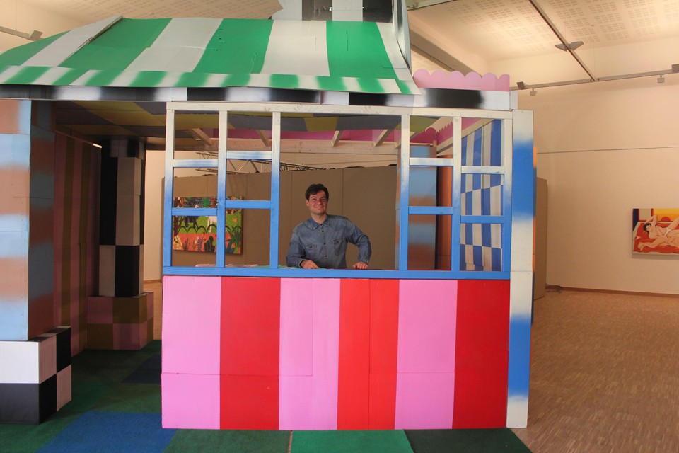 Curator Bart Warnier.
