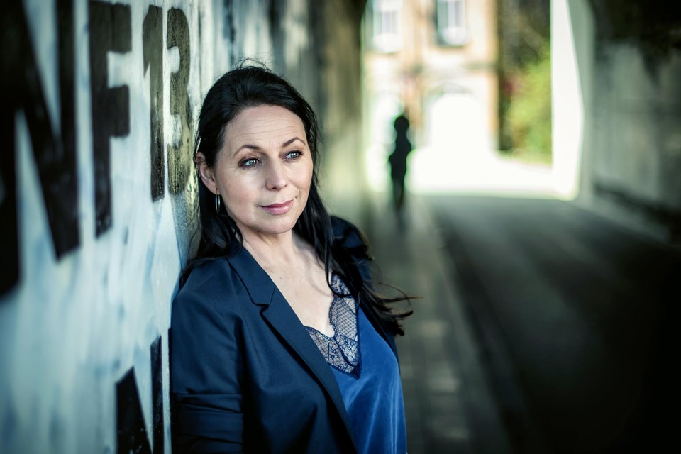 Kristel Verbeke (ex-K3) vertelt open over haar kindertijd in armoede. “Ik voelde wel dat mensen anders naar mij keken.”