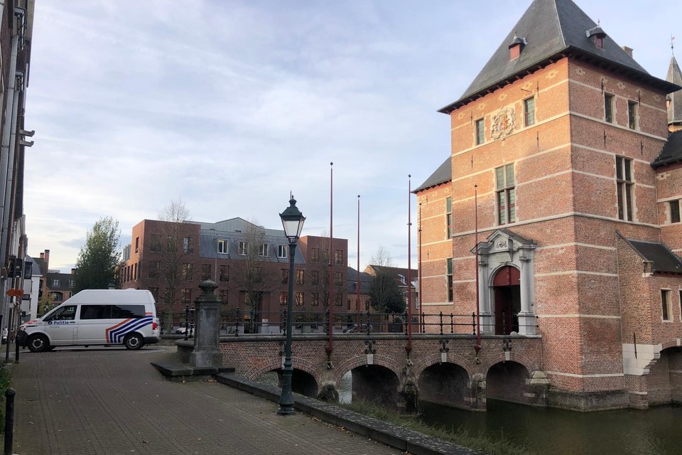 Een man uit Herselt verscheen voor de correctionele rechtbank in Turnhout in een dossier van seksueel misbruik van zijn eigen zoontje.