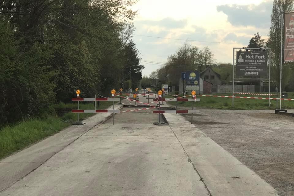 Taverne Het Fort is momenteel moeilijk bereikbaar en stelt daardoor heropening uit.