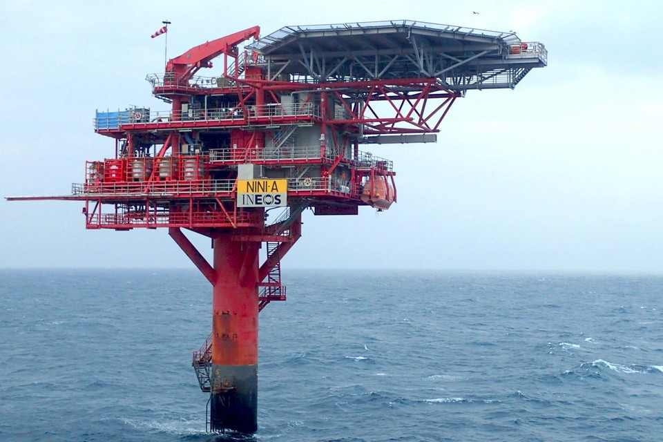 Het platform van Ineos aan het olieveld Nini in de Noordzee.