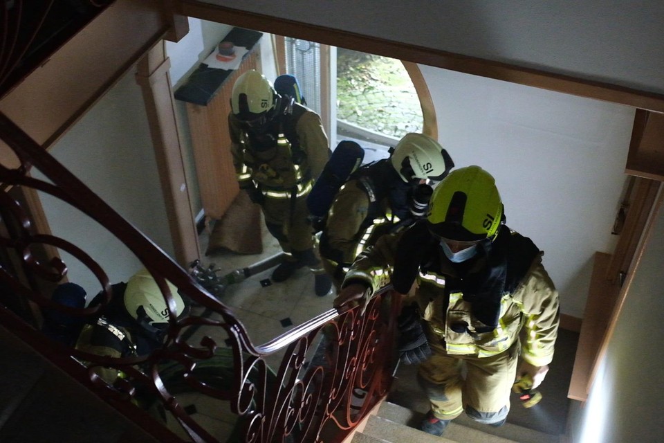 De brandweer van Schilde hoefde niet voorzichtig te zijn op dit levensecht werkterrein. De waterkraan mocht helemaal opengedraaid worden.