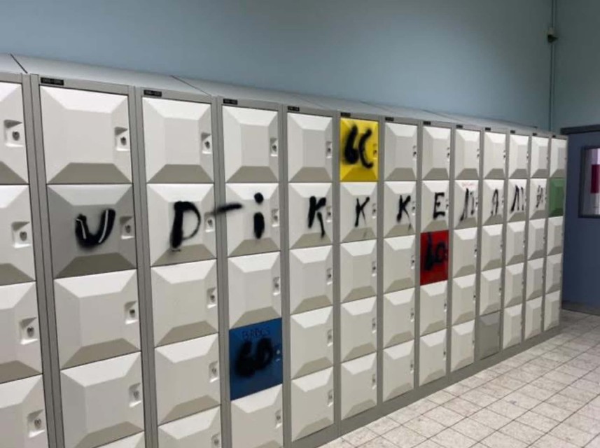 De lockers die pas eind vorig jaar werden aangekocht, met steun van de oud-leerlingenbond.