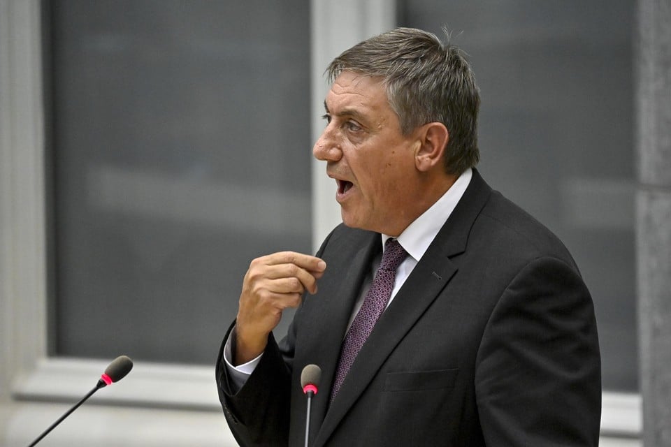 Jan Jambon eind september, tijdens zijn Septemberverklaring in het Vlaams Parlement. 
