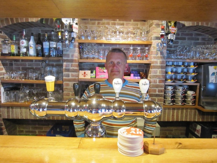 Danny Kesselaers staat al 21 jaar achter de toog in Het Anker.