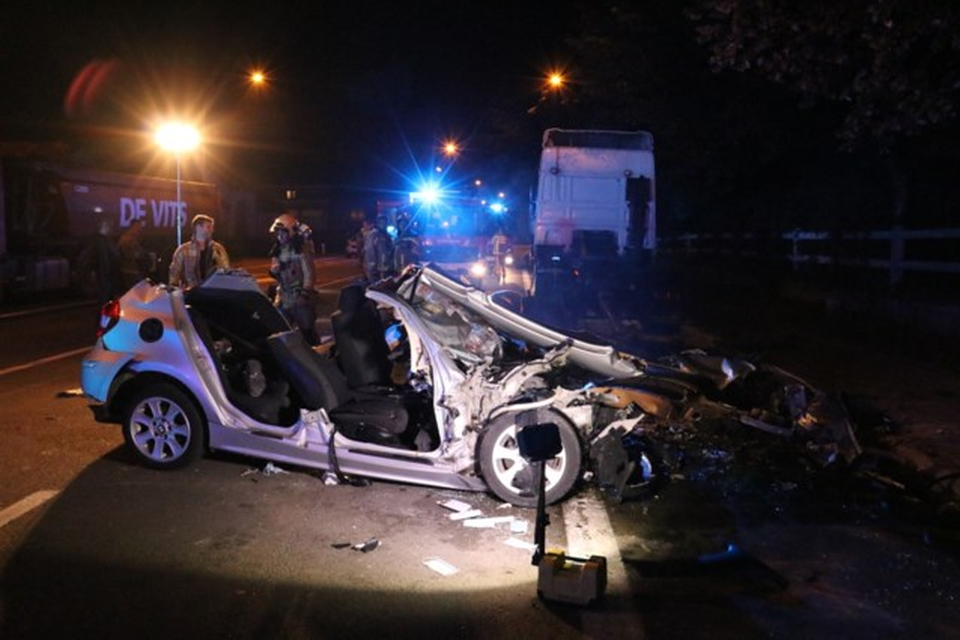 De passagier van het ongeval in Ninove is er volgens het parket zeer erg aan toe. 