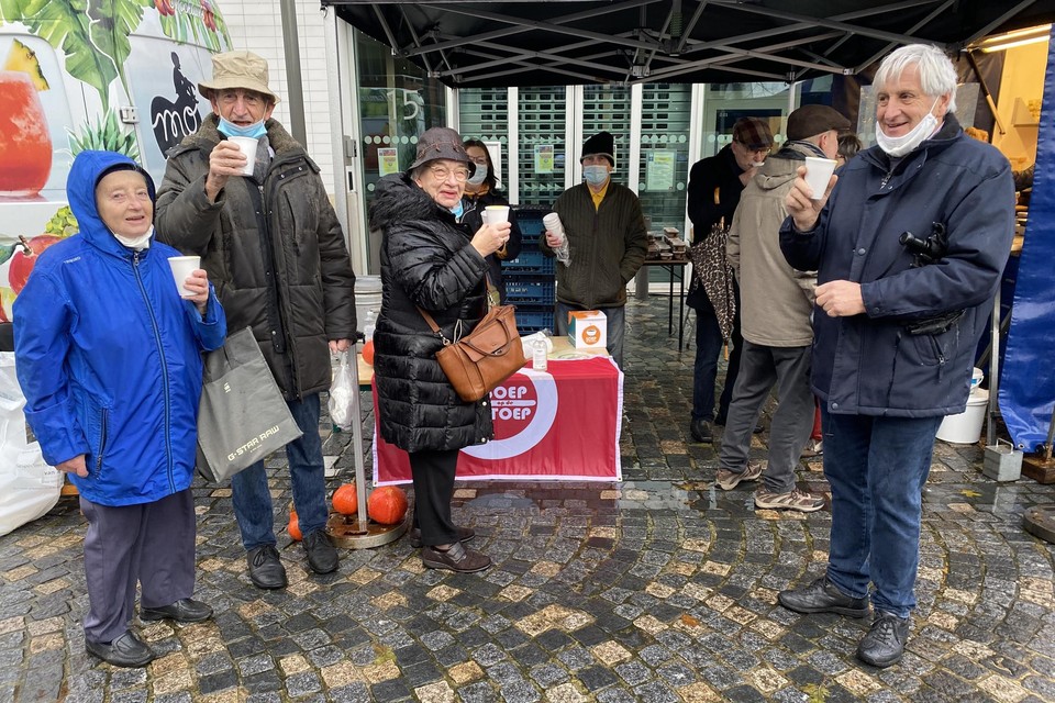 De jaarlijkse Soep op de stoep-actie leverde 374,36 euro op..