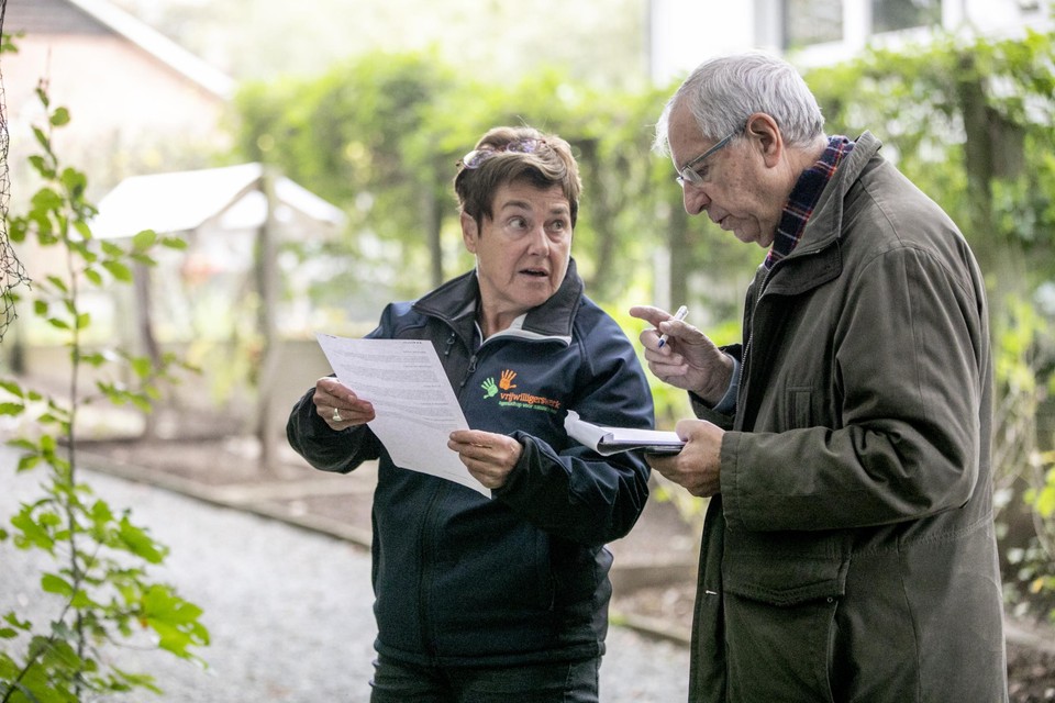 Onze reporter Leo De Nijn op wandel met Vera Grieten.