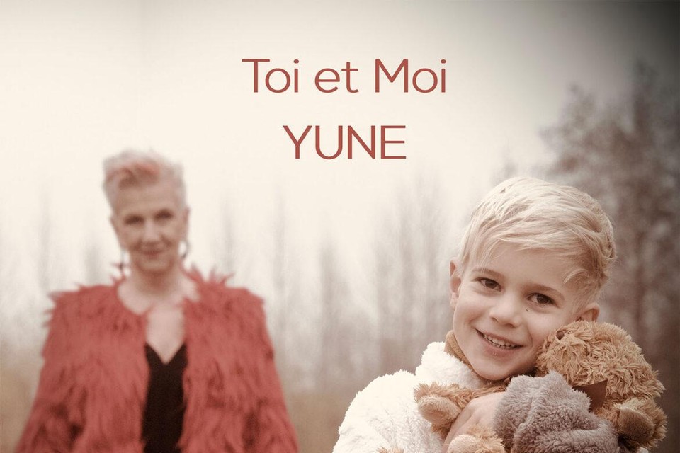 Ilse Melis, beter bekend als Yune. Toi et Moi gaat over de relatie van een moeder en haar zoon doorheen alle levensfasen.
