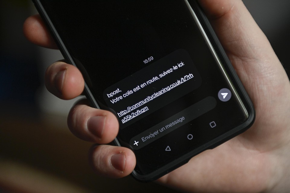 Tienduizenden Belgen kregen een gelijkaardig bericht op hun smartphone.